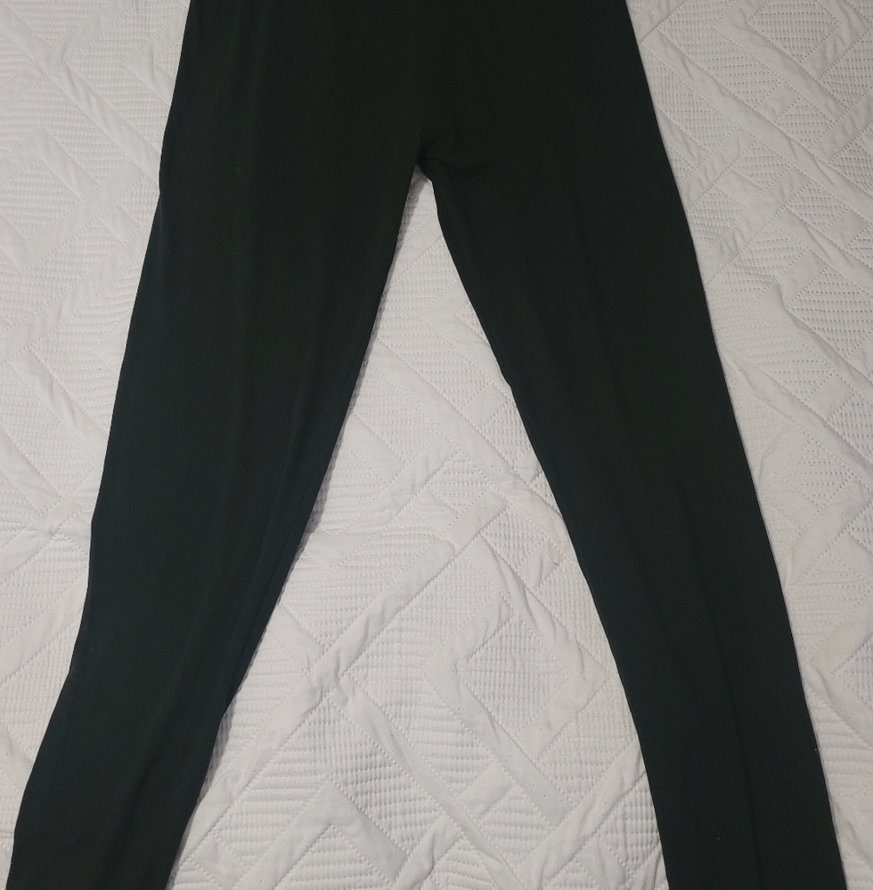 2 pair black leggings